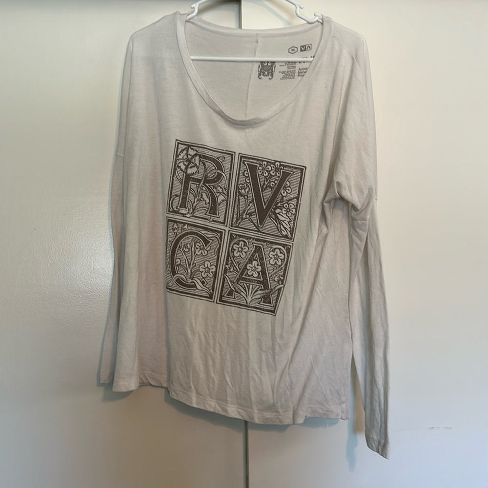 2 RVCA long sleeve shirts